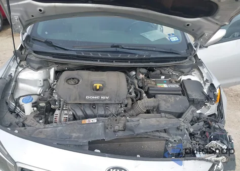 2017 Kia Forte Lx z USA, uszkodzony, nr VIN 3KPFL4A72HE149842